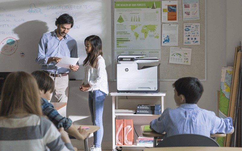 HP PageWide printing for education HP PageWide printer in classroom lifestyle